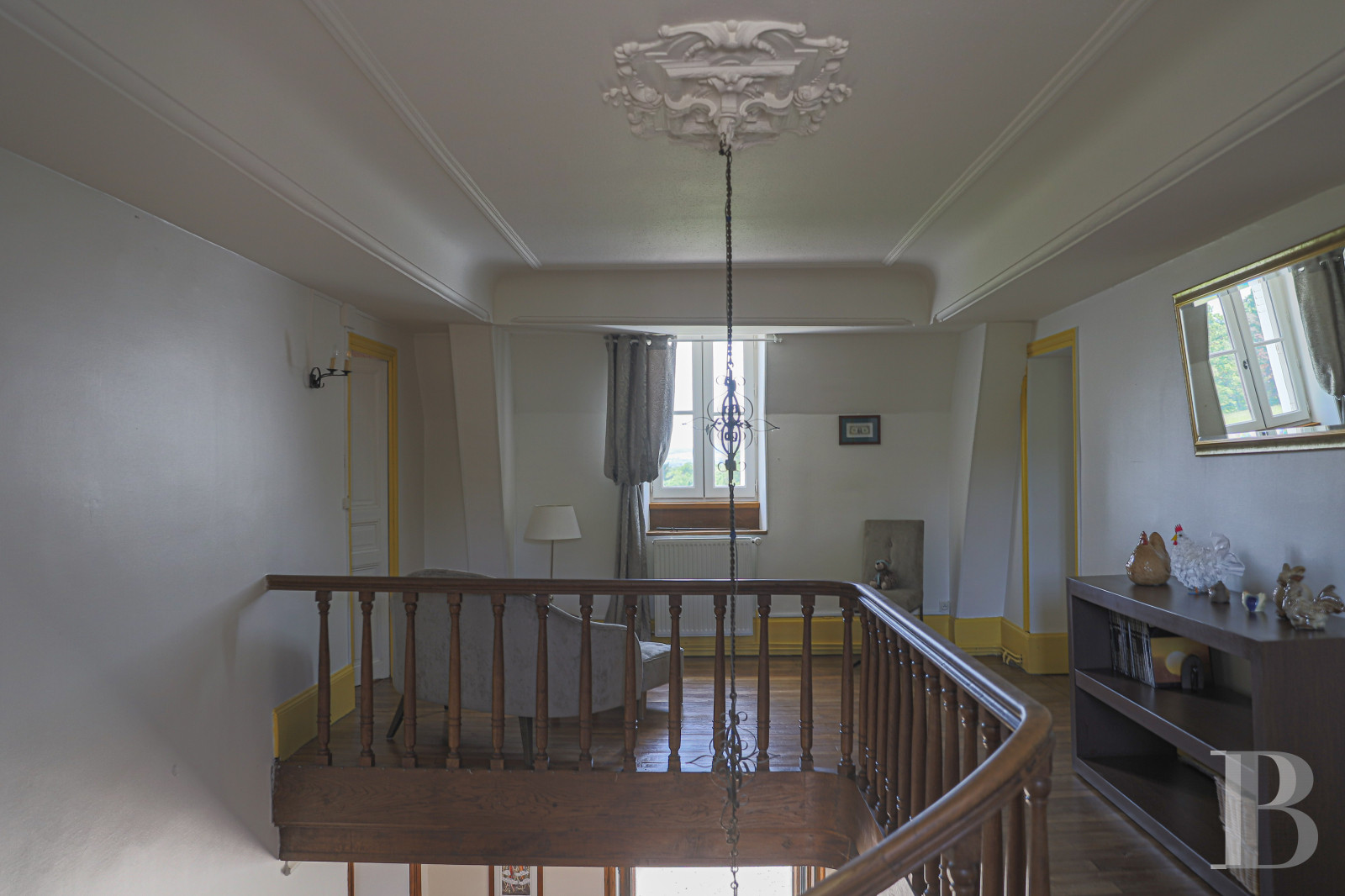 A 19th century chateau and surrounding park available for film projects in Saône-et-Loire, in the south of Morvan - photo  n°18